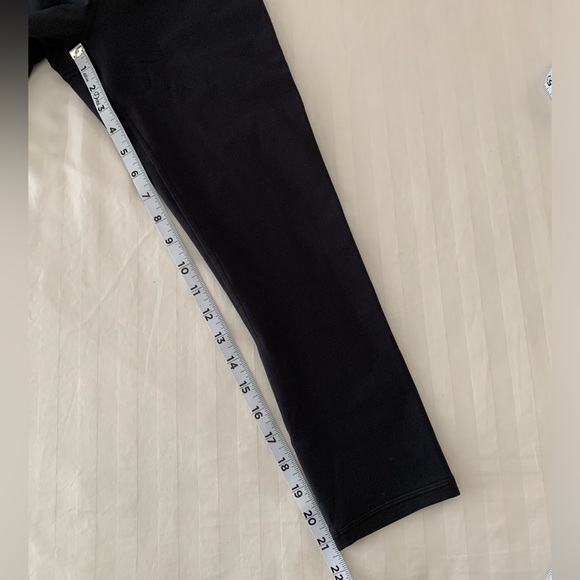 Johnny Was Calme Endurance Cropped Leggings - Picture 11 of 13